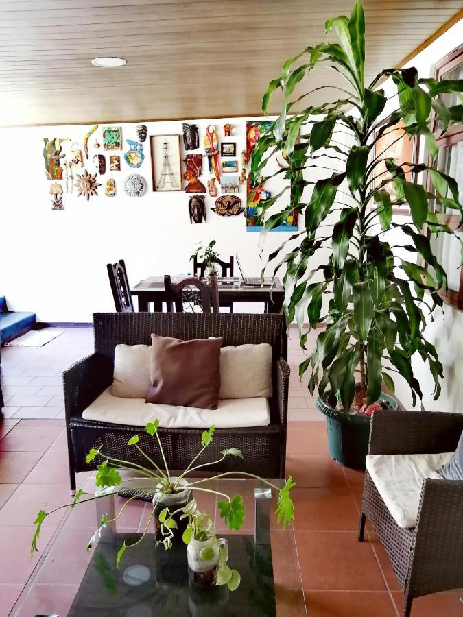Airport Traveler'S Home. Alajuela Exterior foto
