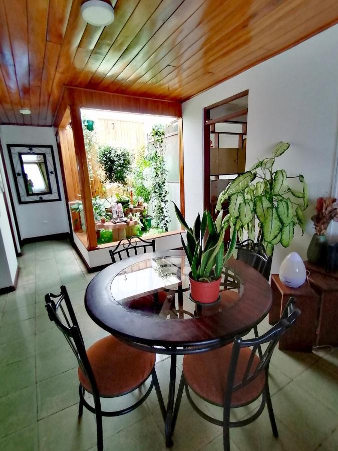 Airport Traveler'S Home. Alajuela Exterior foto
